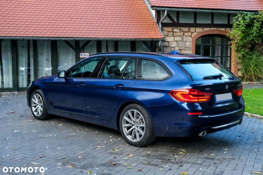 BMW Seria 5 520d xDrive Luxury Line - 9