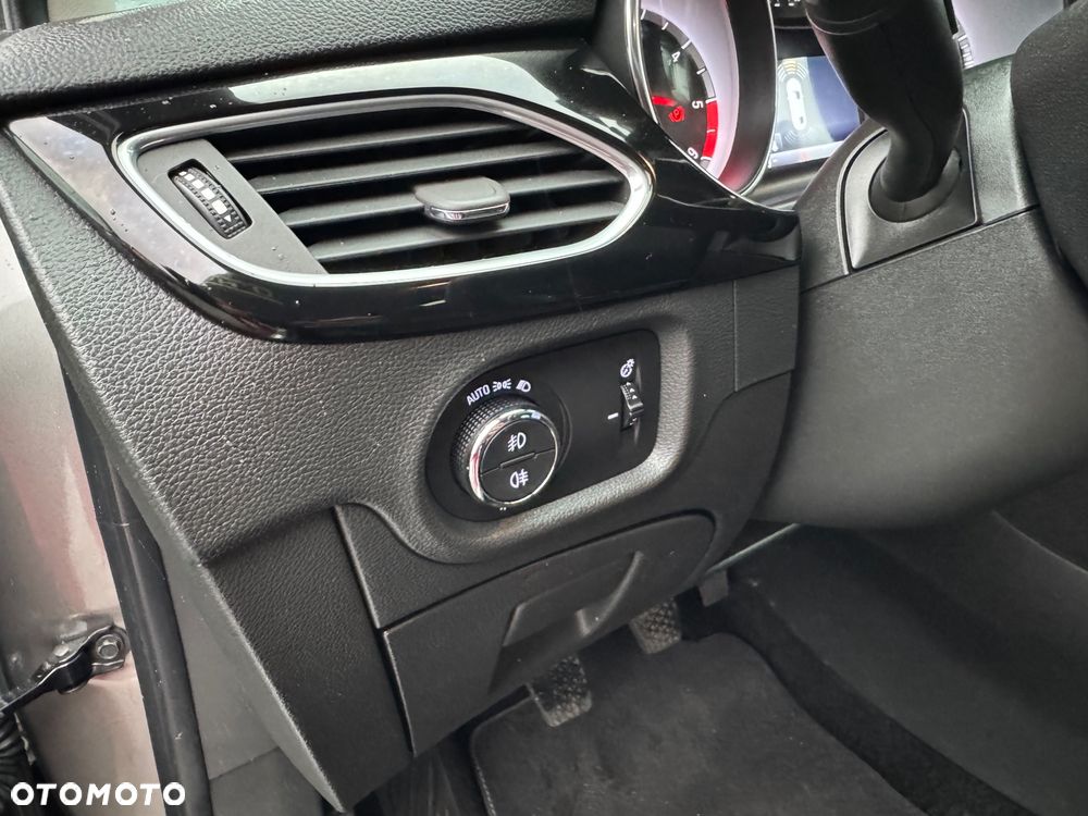 Opel Astra 1.6 D (CDTI) Start/Stop Innovation - 15