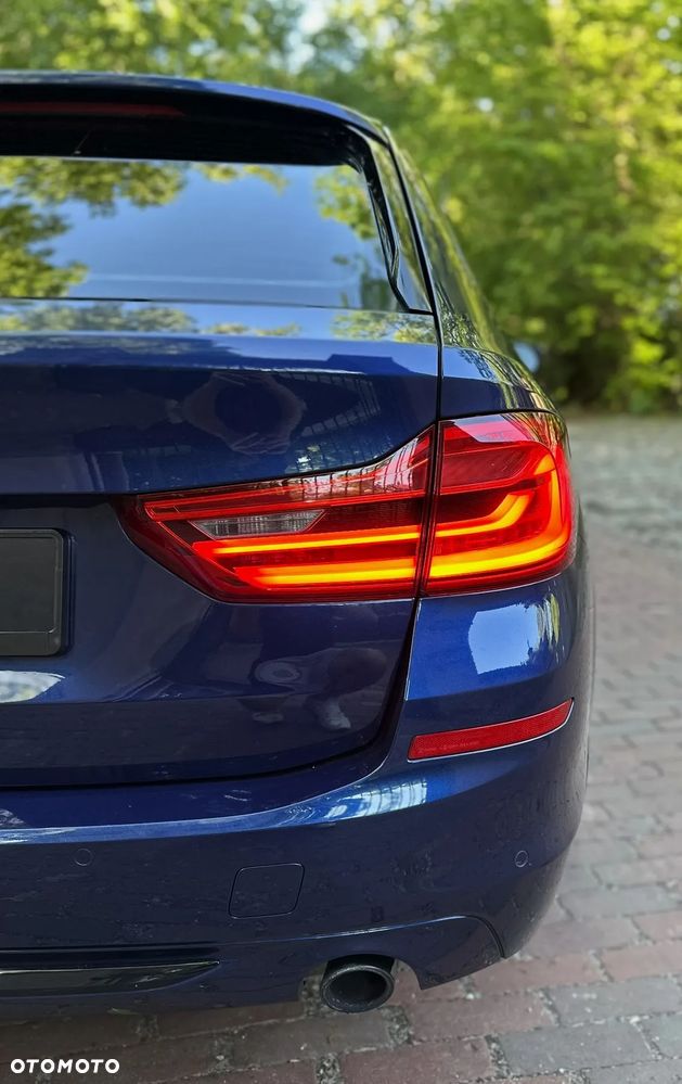 BMW Seria 5 - 28
