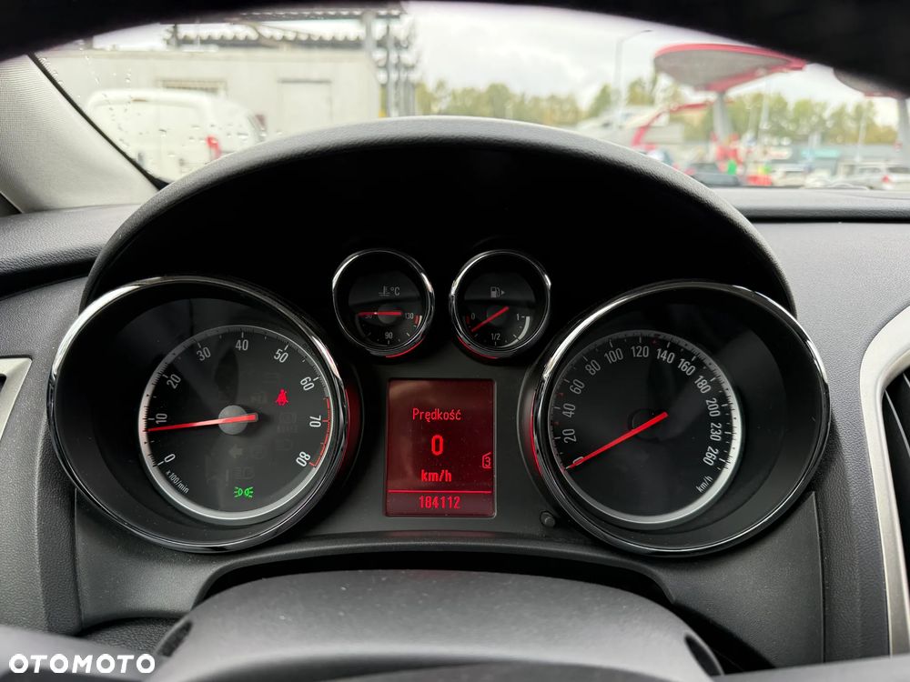 Opel Astra IV 1.4 T Cosmo - 9