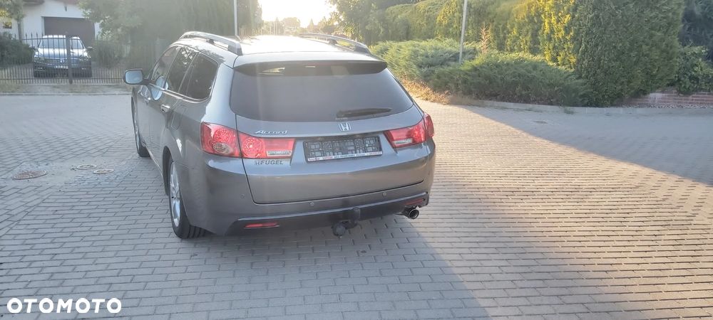 Honda Accord 2.0 Lifestyle - 8