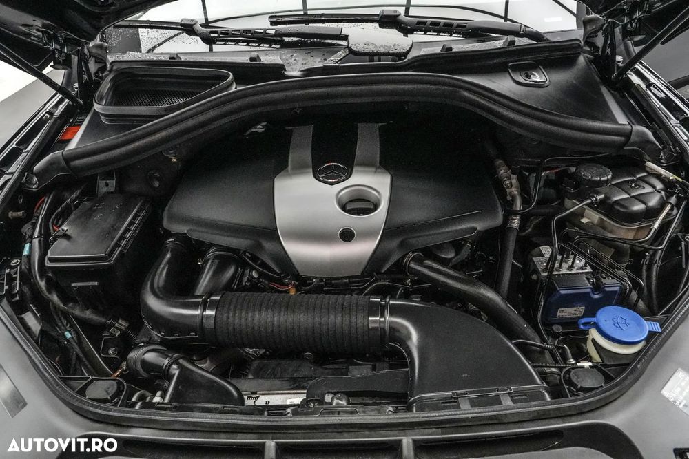 Mercedes-Benz ML - 23