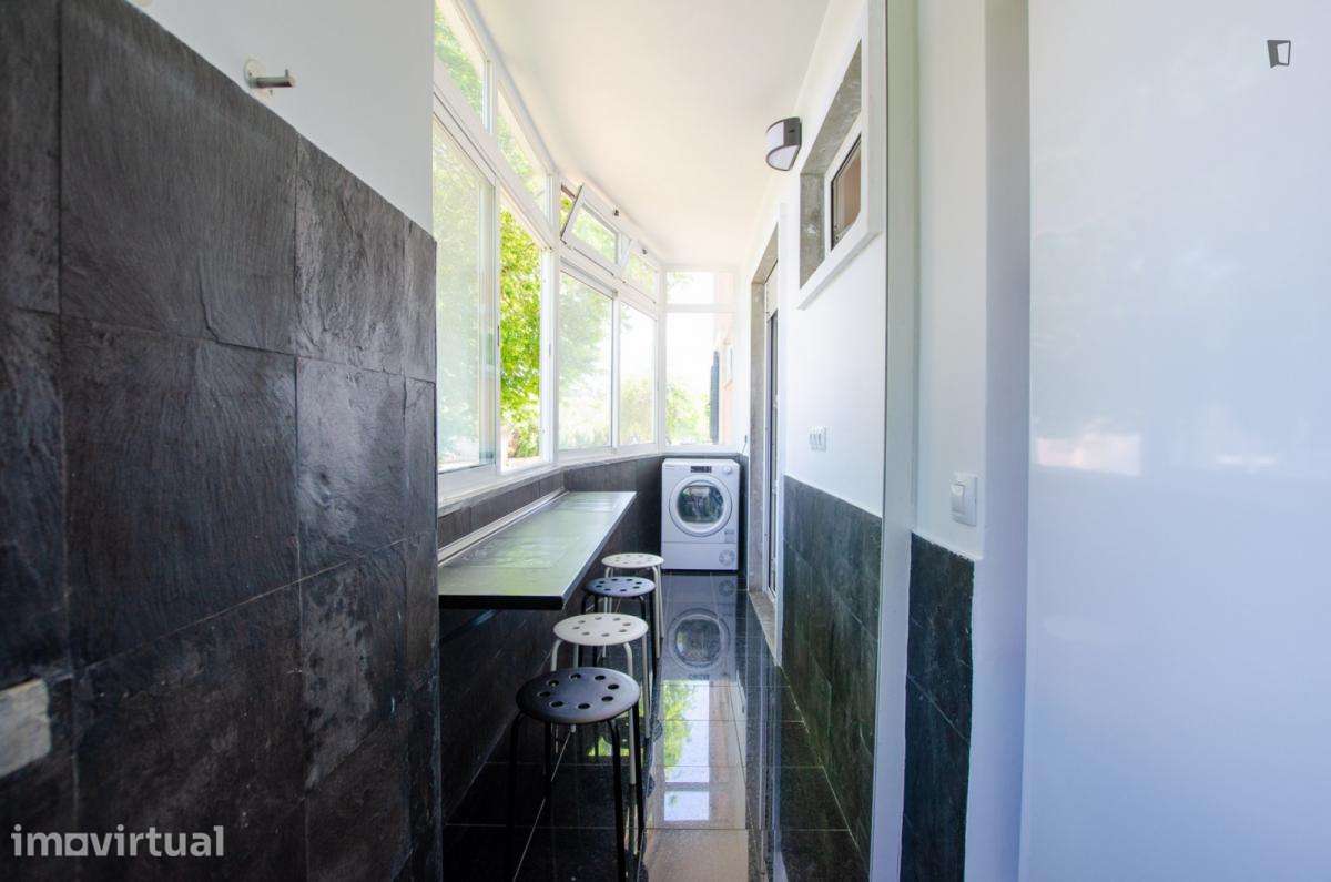Quarto - localizado em Oeiras Lisbon - Grande imagem: 5/29