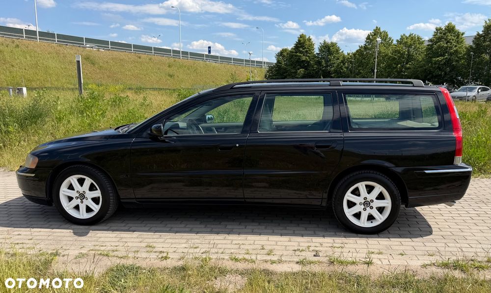 Volvo V70 2.4 Momentum - 8