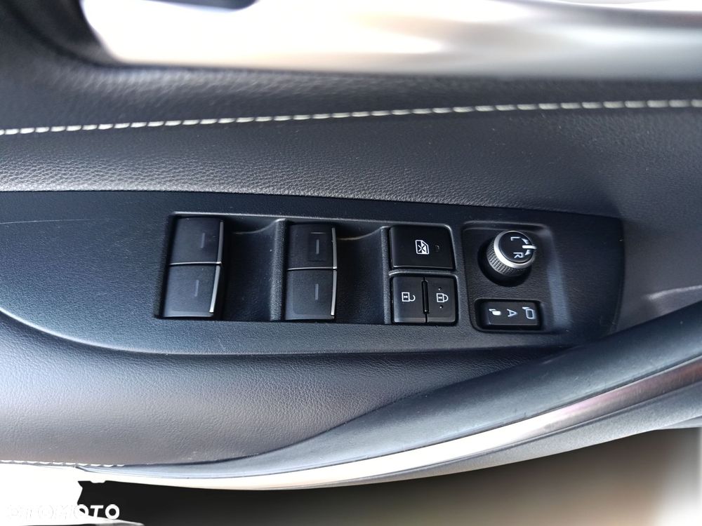 Toyota Corolla 2.0 Hybrid Comfort - 34
