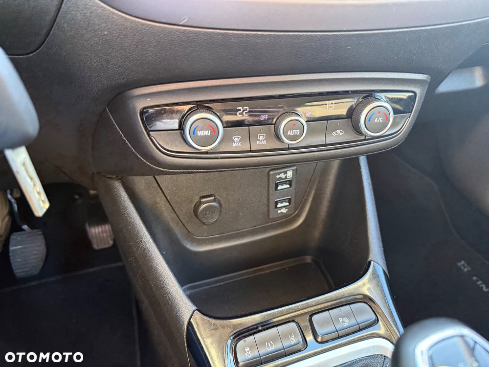 Opel Crossland X 1.2 Innovation - 14