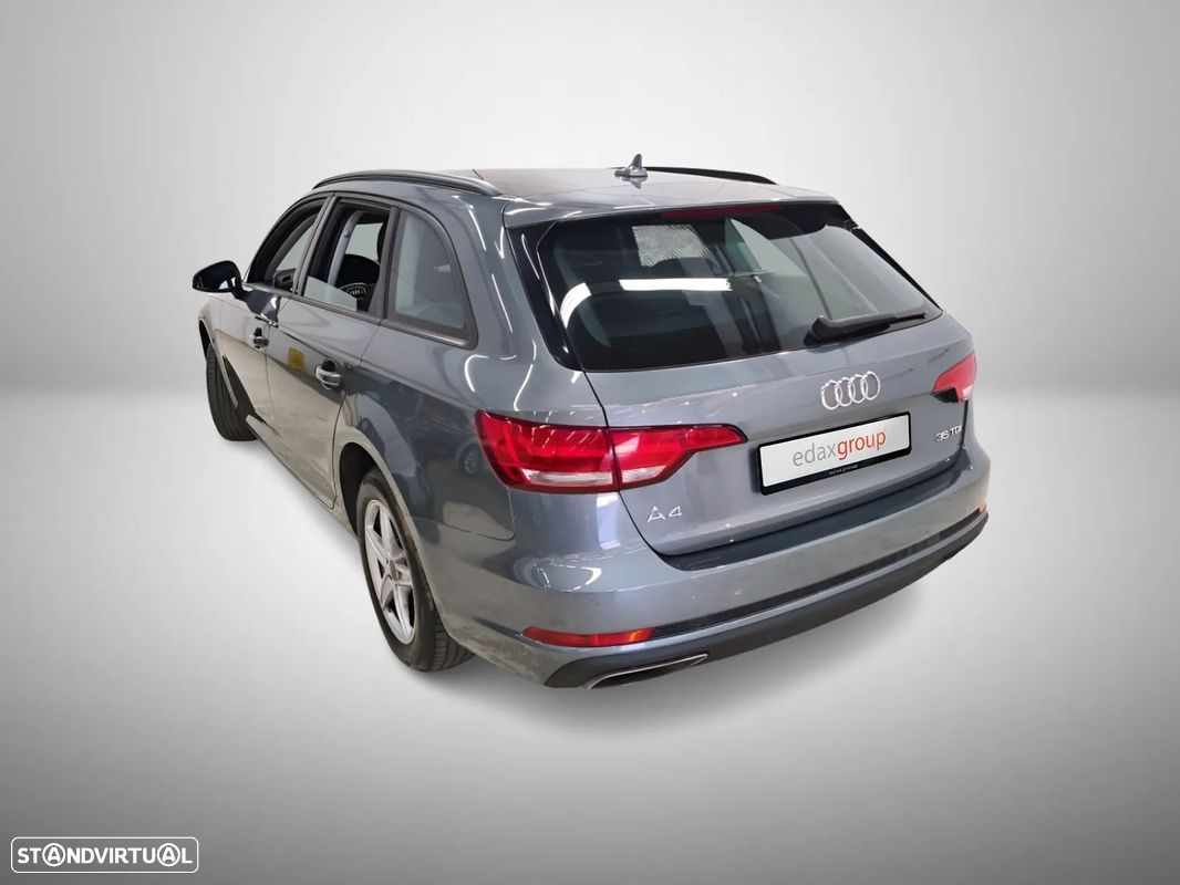 Audi A4 Avant 2.0 TDI S tronic - 2