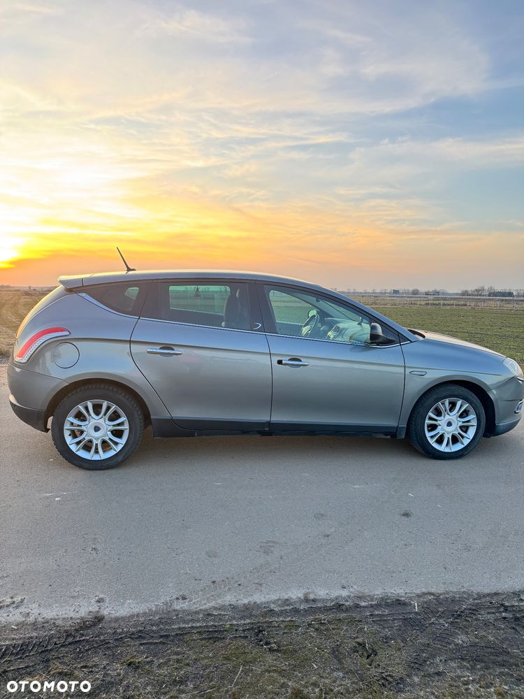 Lancia Delta 2.0 MultiJet 16v Platinum - 6