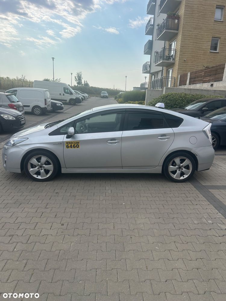 Toyota Prius 1.8 HSD Luna - 2