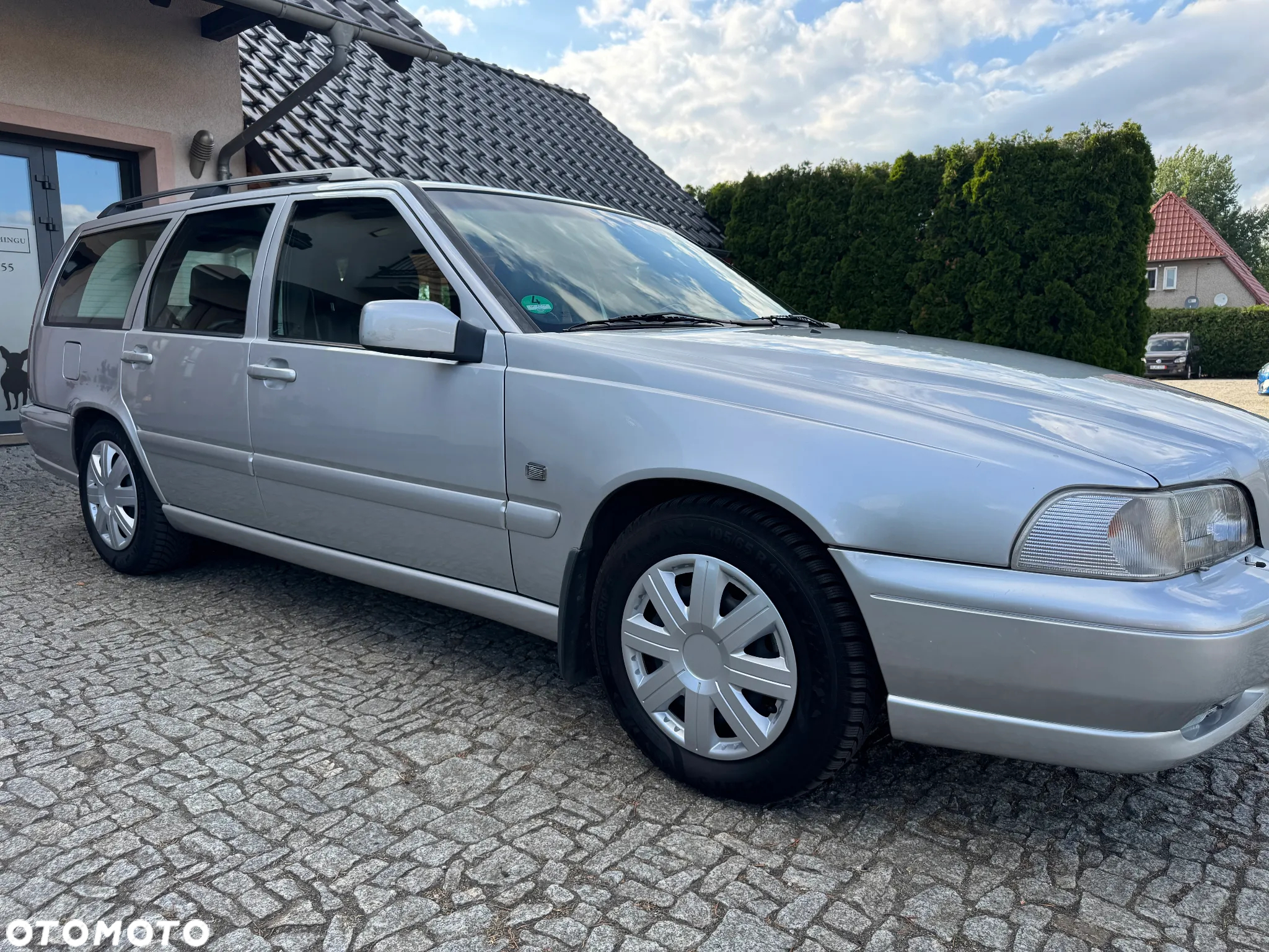 Volvo V70 2.4 T - 11