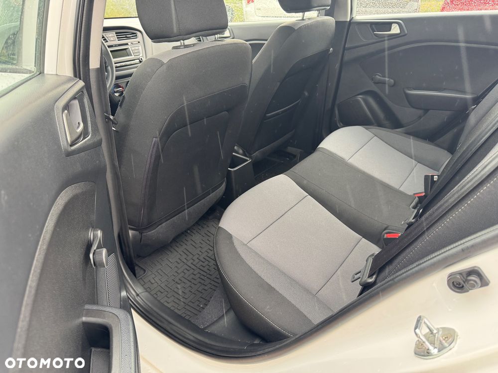 Hyundai i20 - 8