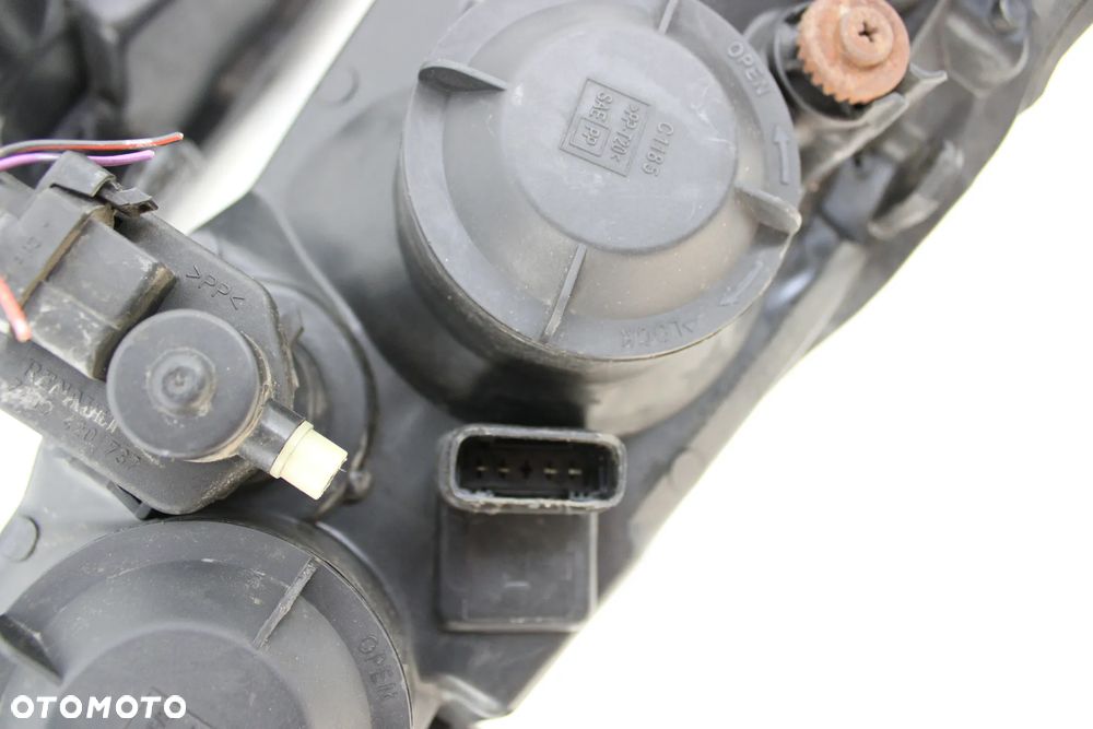 Nissan Almera N16 Lampa Przód Prawa Lewa Europa Wysyłamy - 9