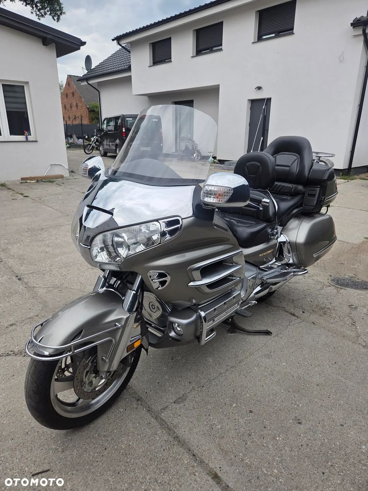 Honda GL - 7