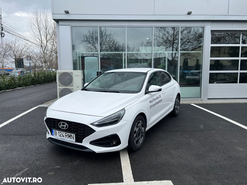 Hyundai i30 1.5 T-GDI 140CP M/T MHEV Highway - 2