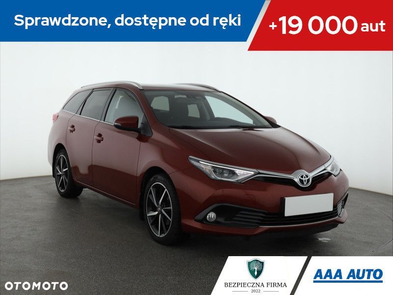 Toyota Auris - 1