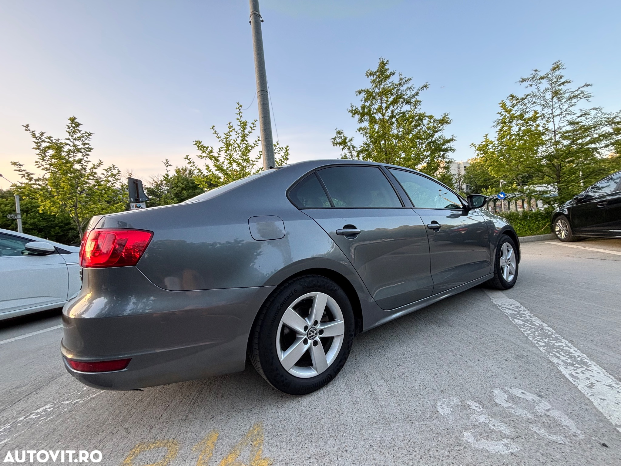 Volkswagen Jetta 1.6 TDI Blue Motion Technology Comfortline - 6