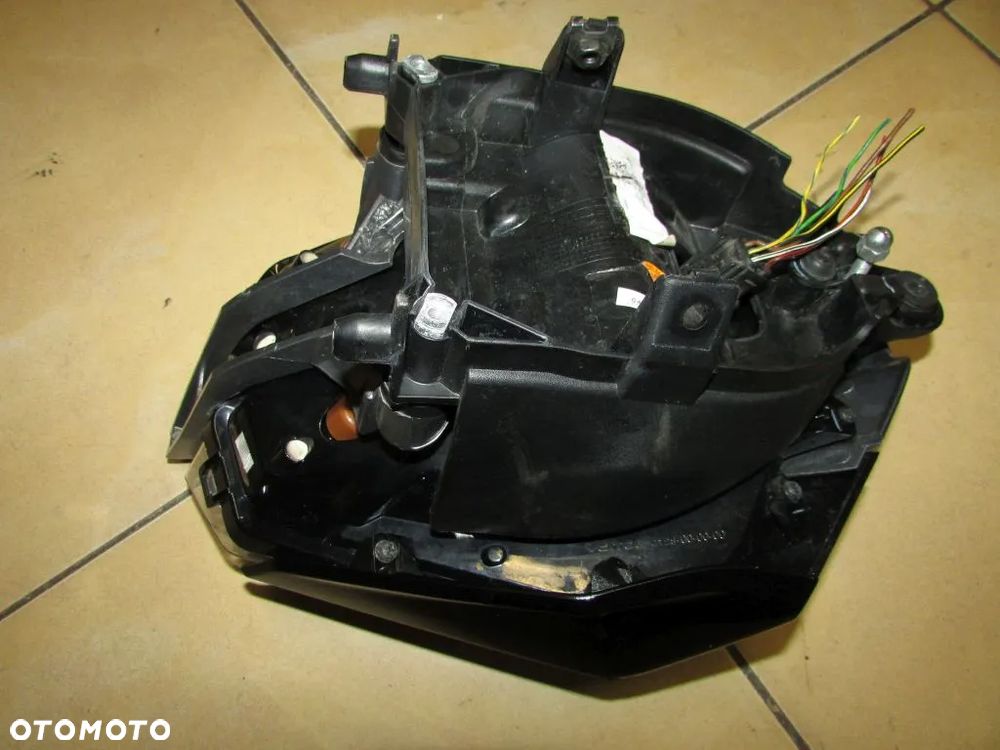 KTM Duke 125 17-23 lampa przód reflektor oryginał OEM - 5
