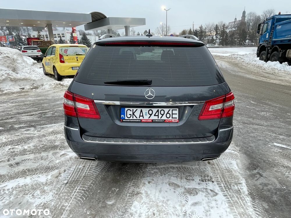 Mercedes-Benz Klasa E 200 CGI BlueEFFICIENCY Automatik Avantgarde - 9