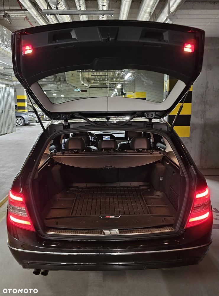 Mercedes-Benz Klasa C 180 CDI DPF (BlueEFFICIENCY) Avantgarde - 10