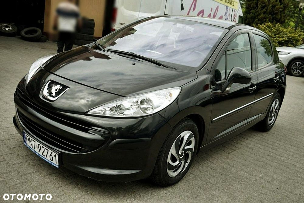 Peugeot 207 - 9