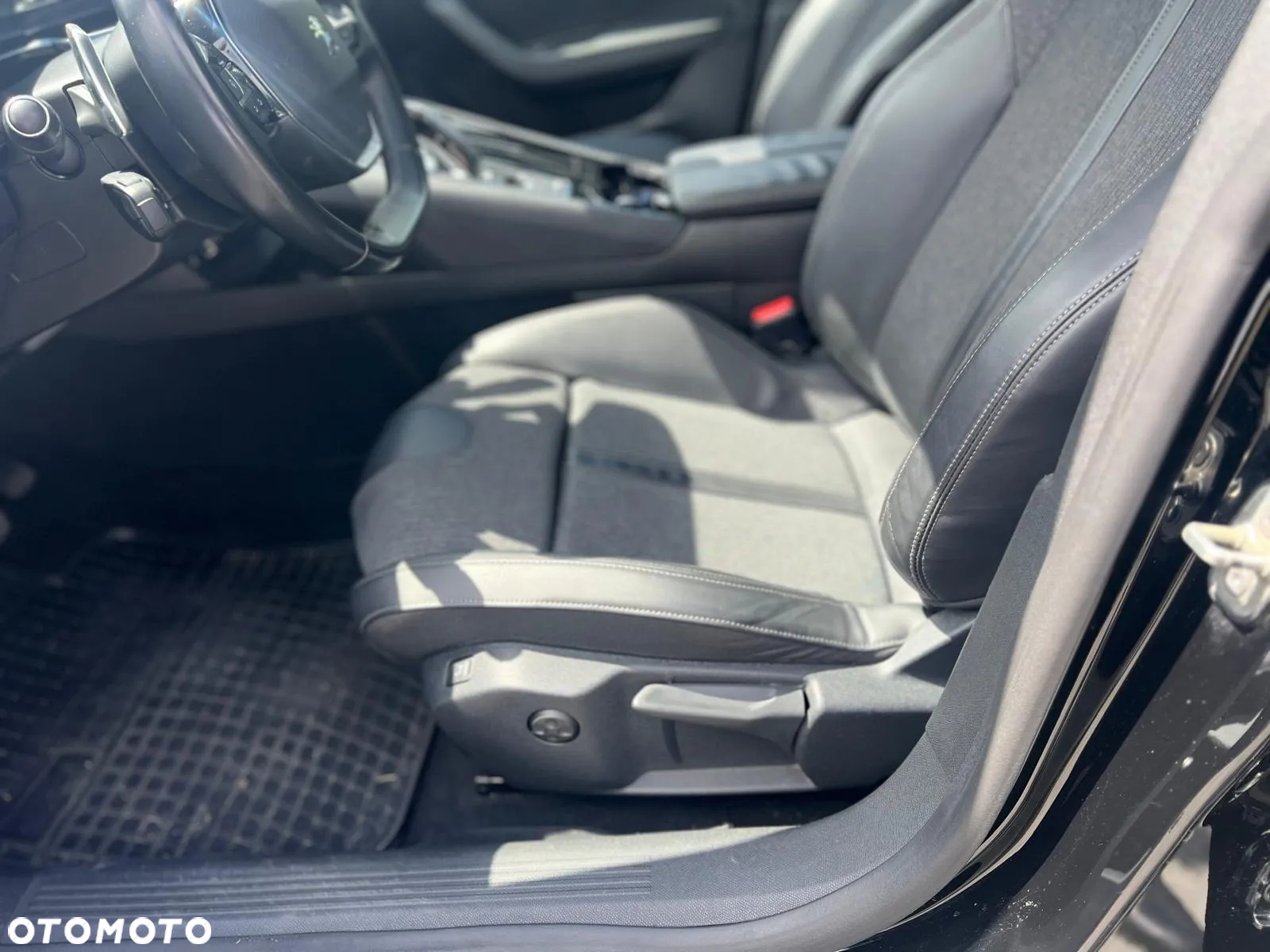 Peugeot 508 2.0 HDi Allure - 2