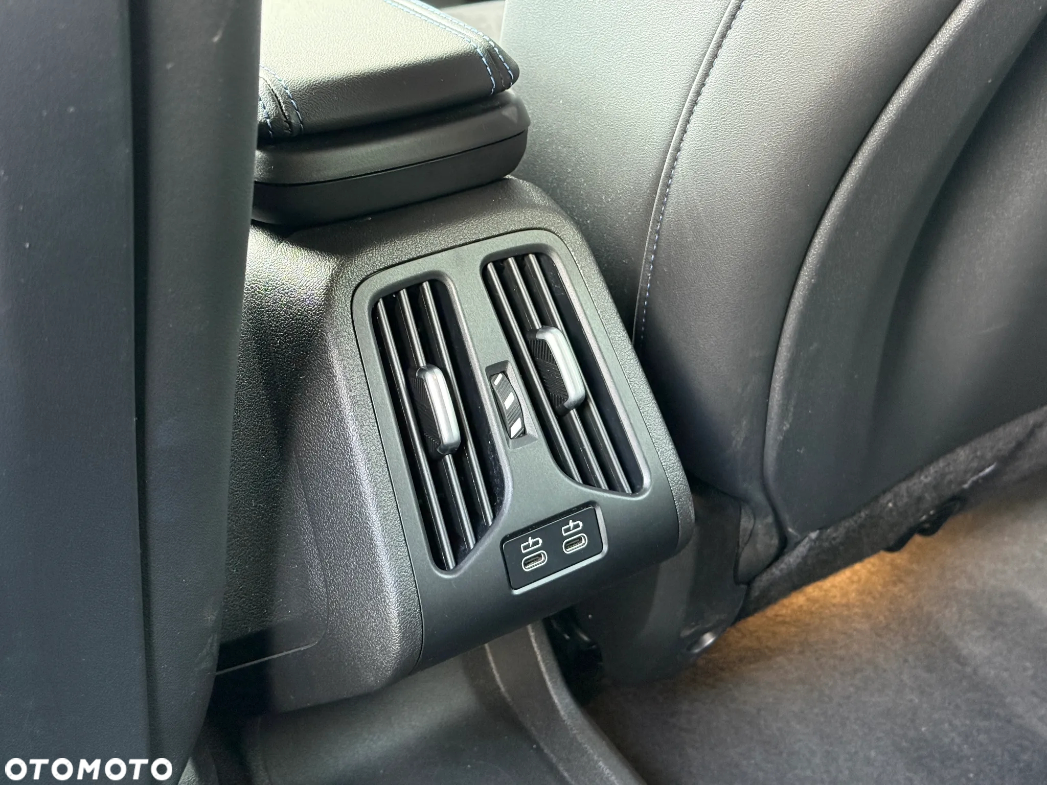 BMW iX2 eDrive20 66.5kWh - 23