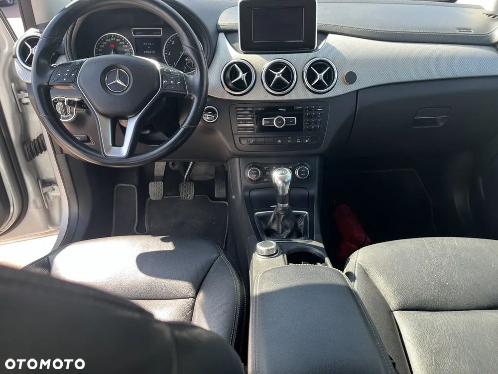 Mercedes-Benz Klasa B 180 CDI - 18