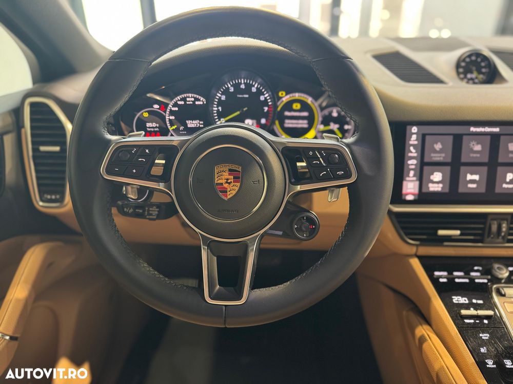 Porsche Cayenne Coupe - 18
