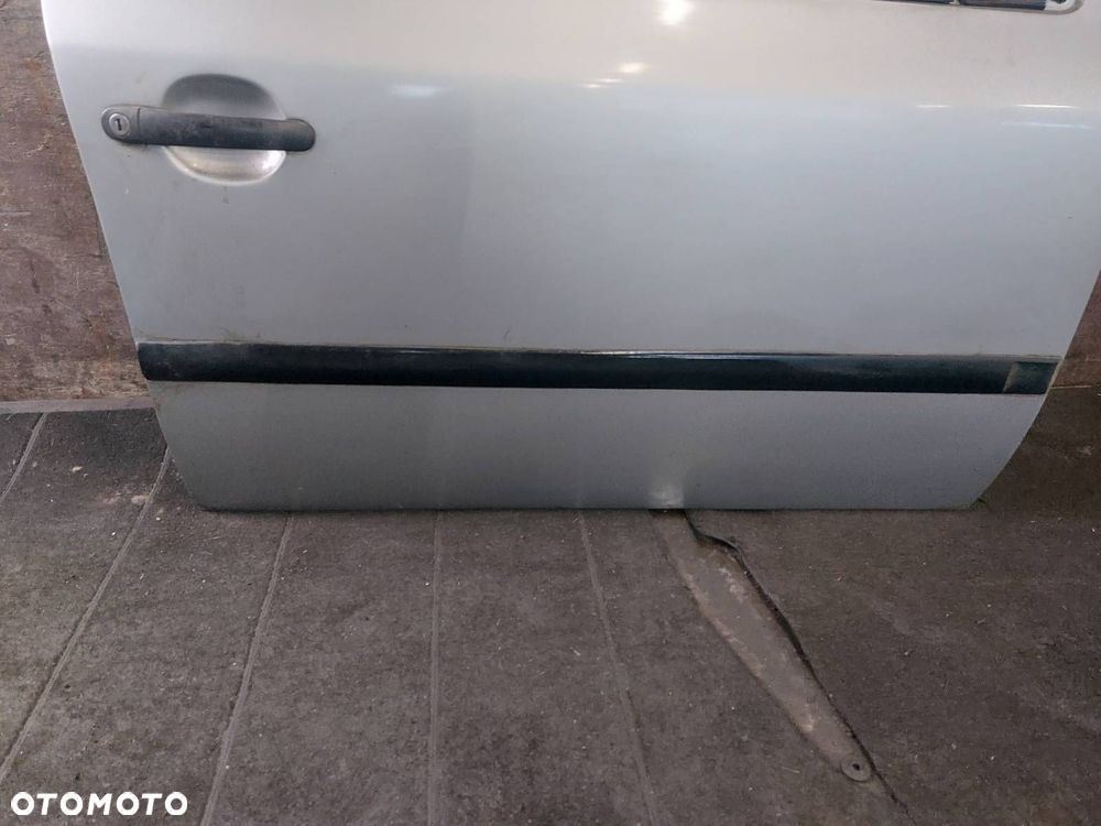 DRZWI KOMPLETNE PRAWY PRZÓD SKODA OCTAVIA I - 2