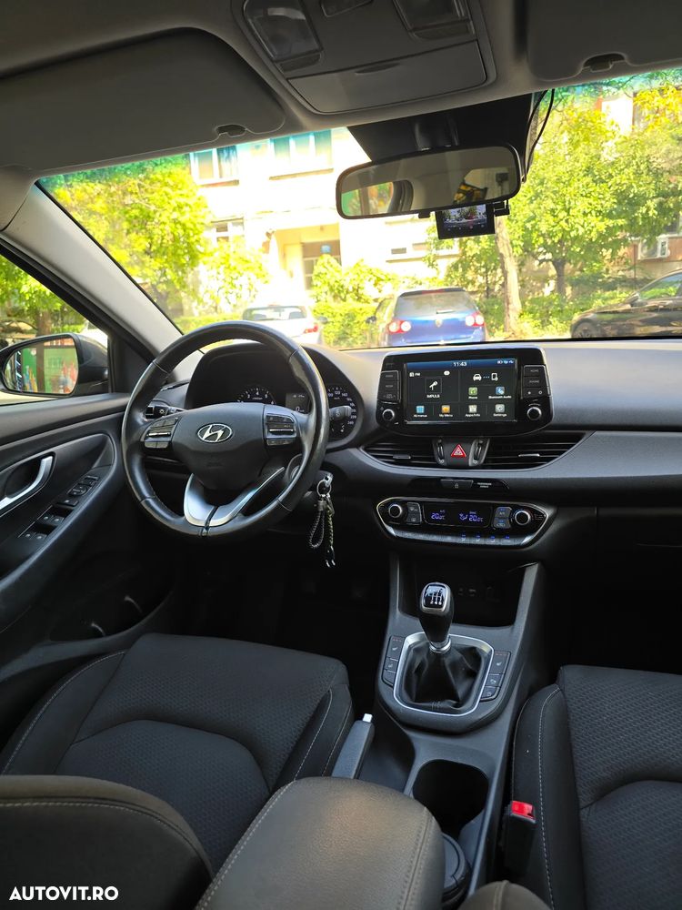 Hyundai i30 1.4 100CP 5DR M/T Highway+ - 7