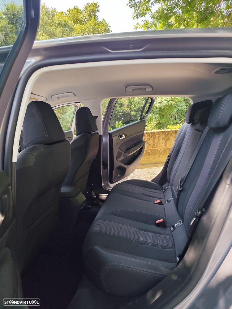 Peugeot 308 1.2 PureTech Allure EAT8 - 6