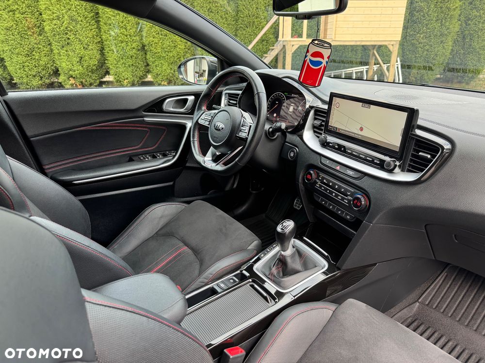 Kia ProCeed 1.6 T-GDI OPF GT - 24
