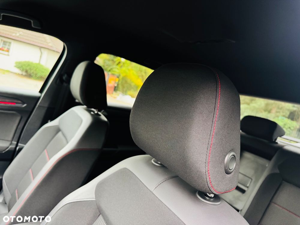 Volkswagen T-Roc 1.5 TSI OPF R-Line - 33