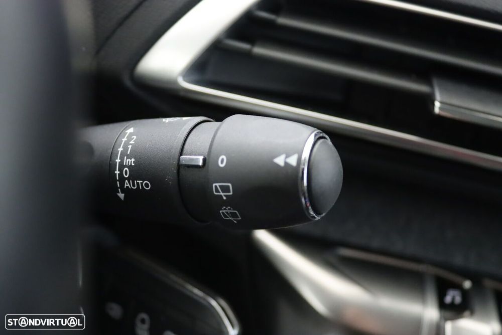 Peugeot 3008 1.5 BlueHDi Allure Pack EAT8 - 14