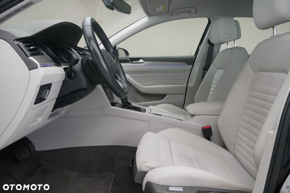 Volkswagen Passat Variant - 12