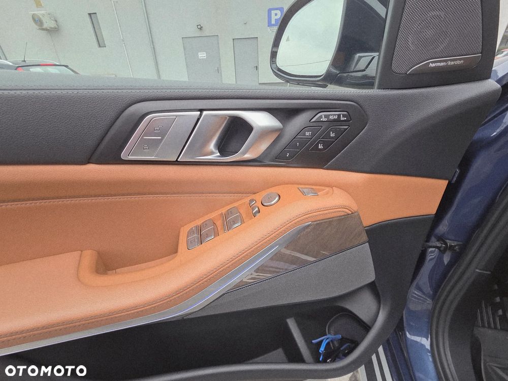 BMW X7 xDrive40i - 13