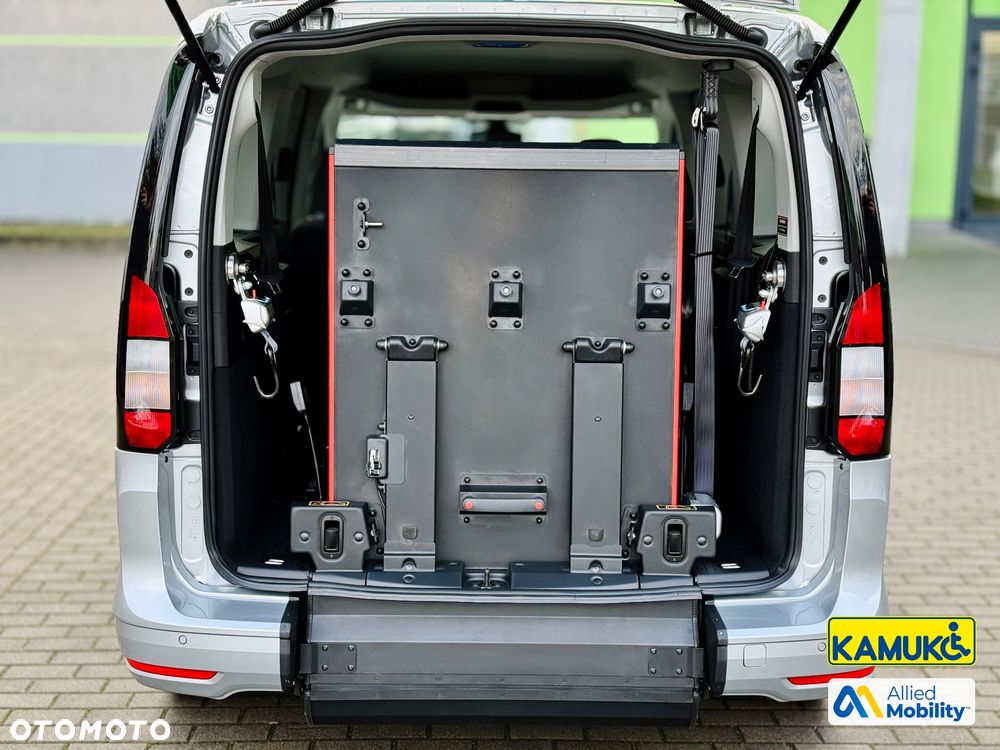 Ford Tourneo Connect 1.5 EcoBoost Titanium - 8