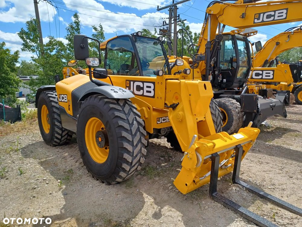 JCB 560-80 Agri Plus - 2