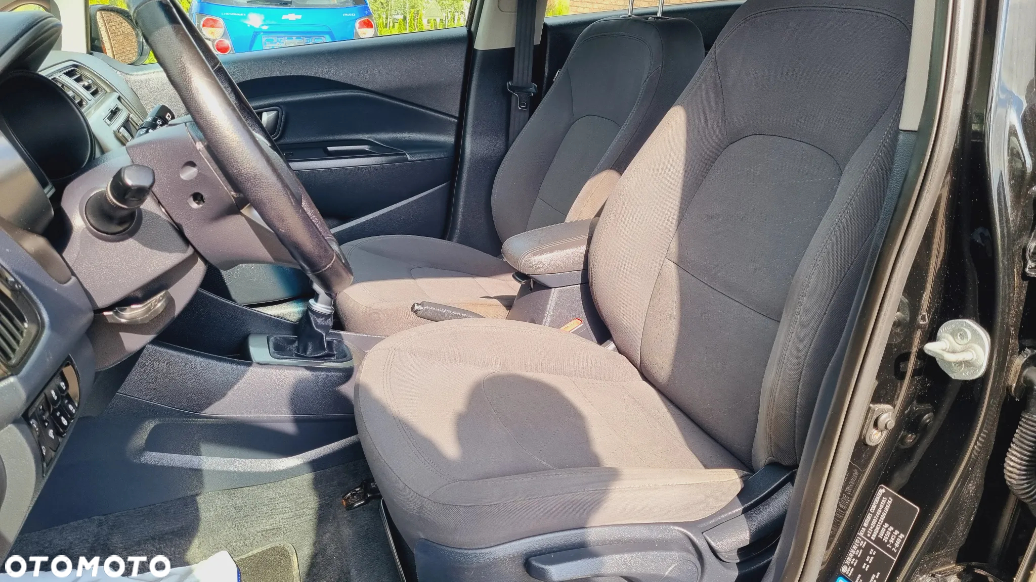 Kia Rio 1.4 Business Line Plus - 12