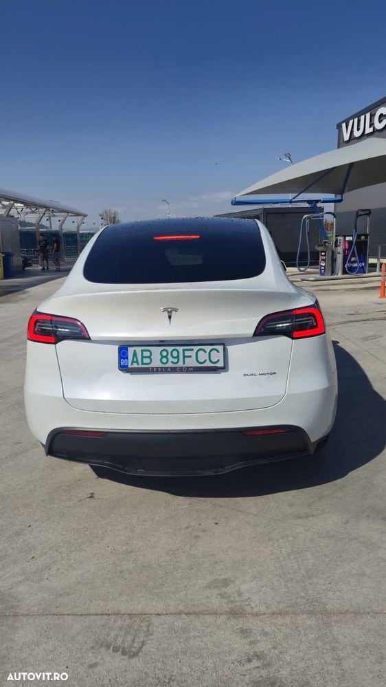 TESLA Model Y 2023 — imagine 9