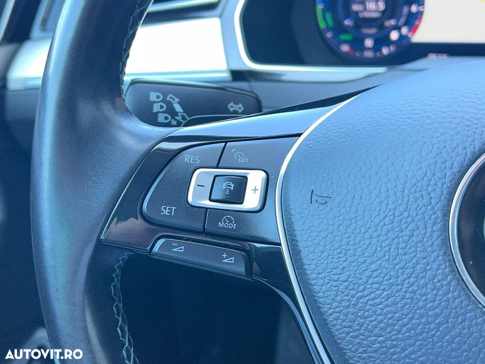 Volkswagen Passat 1.4 TSI DSG GTE - 23