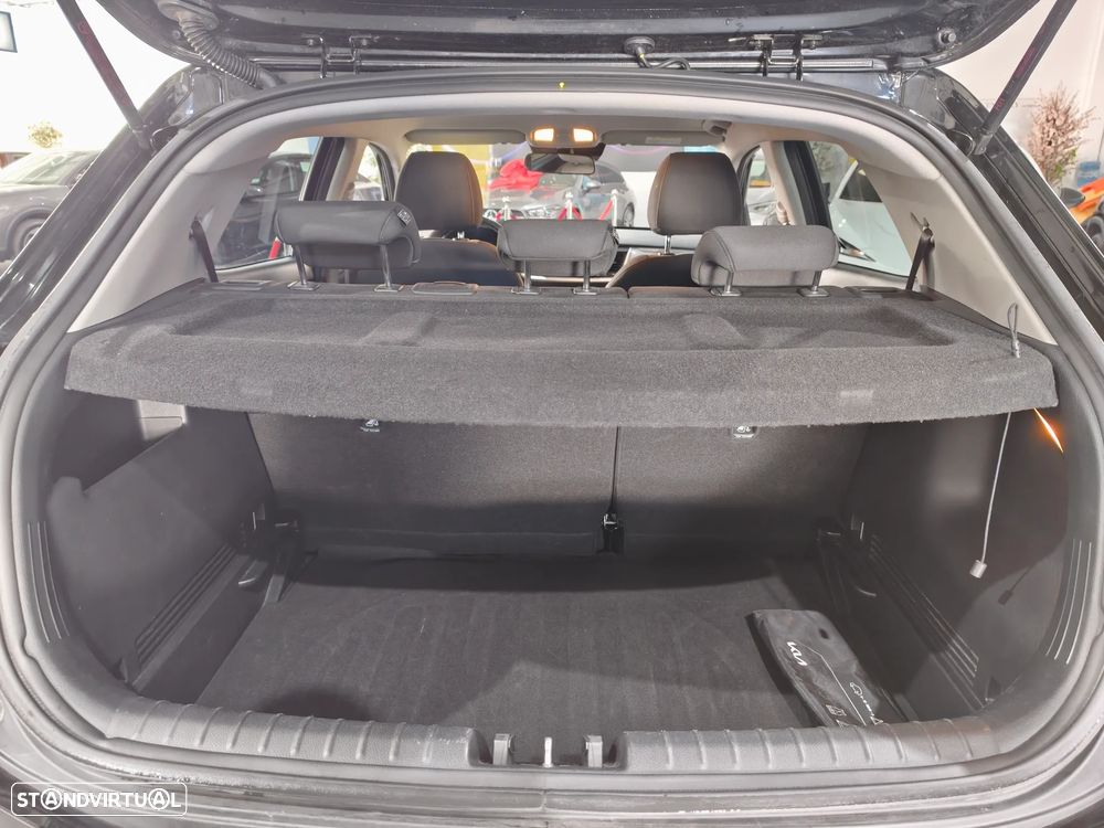 Kia Stonic 1.2 MPi Dynamic - 4