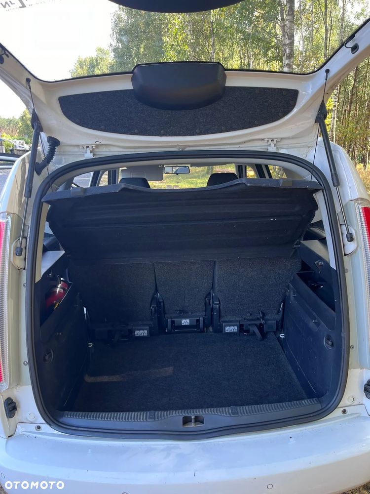 Skoda Roomster 1.4 16V - 9