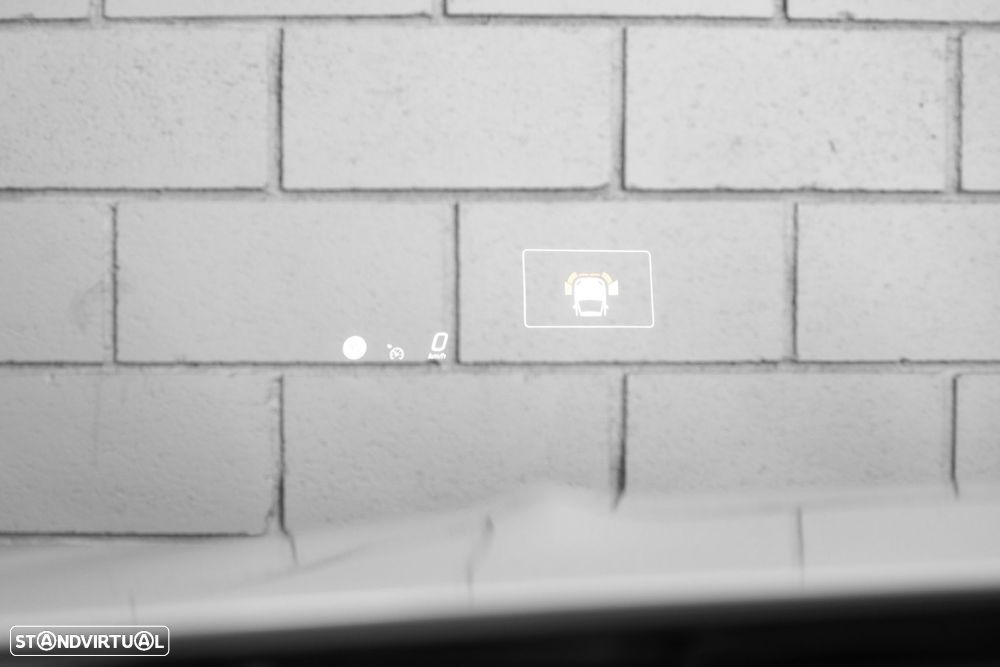 Mercedes-Benz C 300 e 9G-TRONIC AMG Line - 36