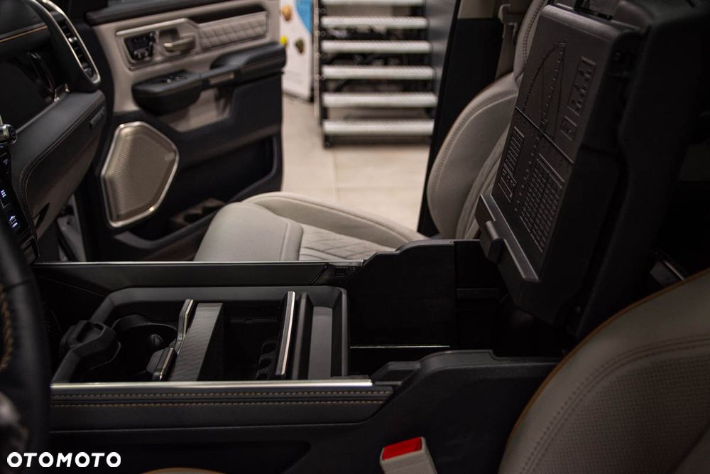 RAM 1500 Tungsten - 29