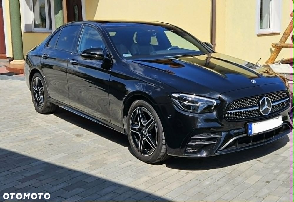 Mercedes-Benz Klasa E 220 d 4-Matic - 1