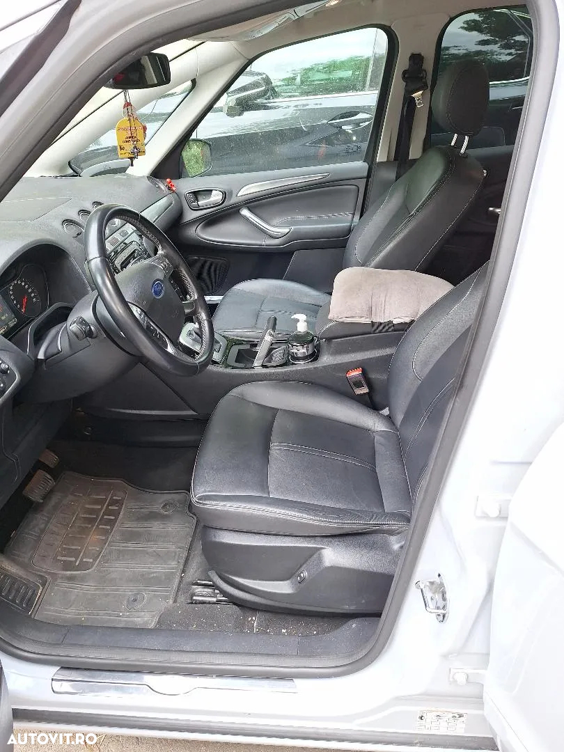 Ford S-Max 2.0 TDCi Powershift Titanium - 8