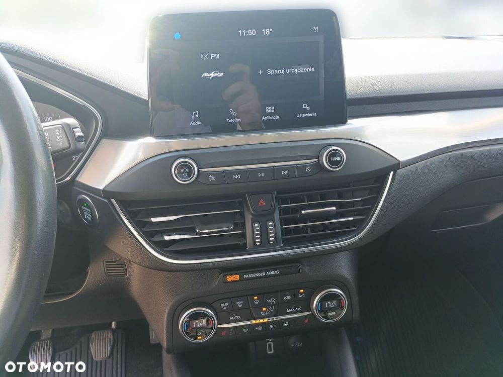 Ford Focus 1.5 EcoBoost Titanium - 19