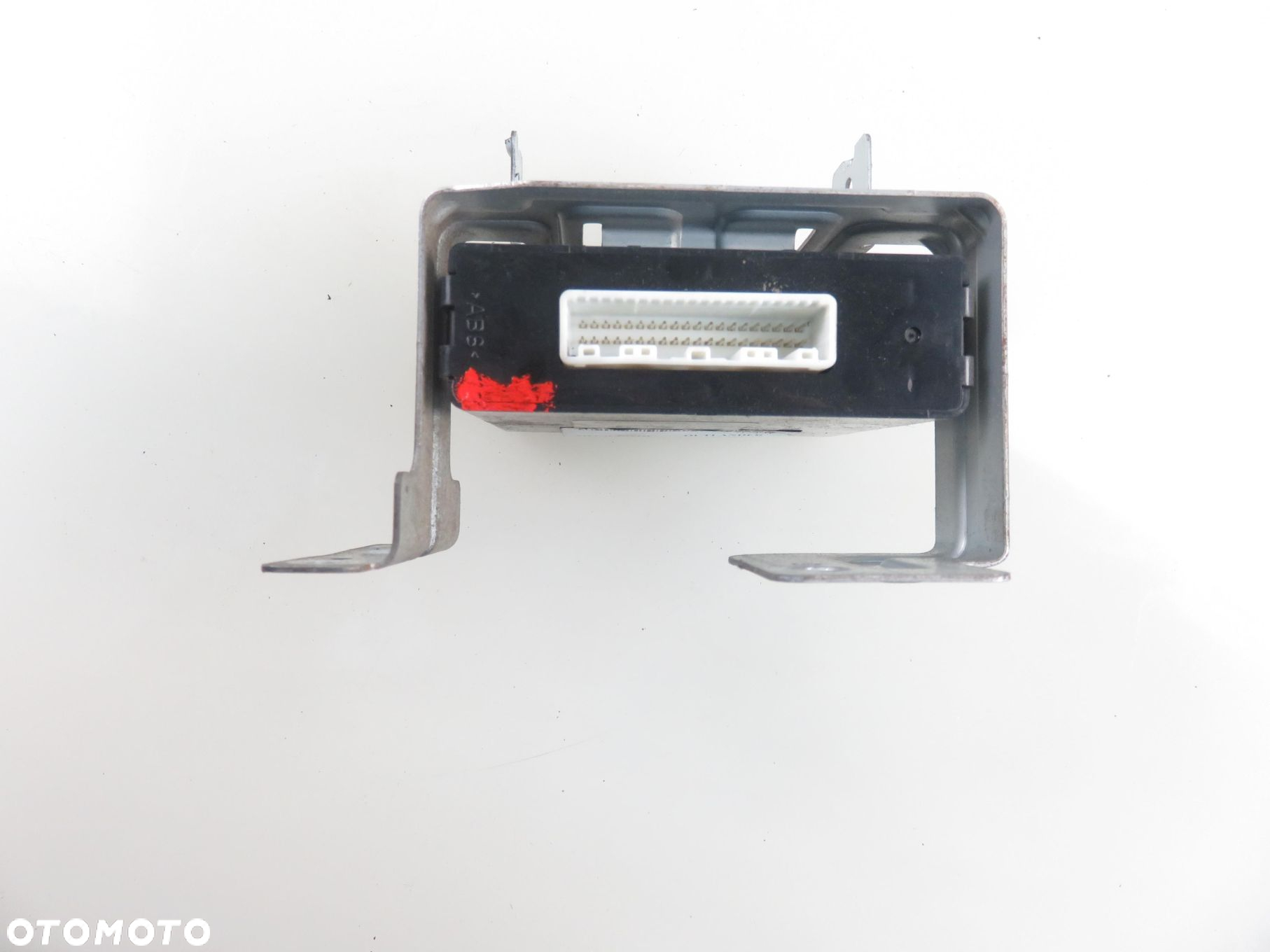 MODUŁ KEYLESS MITSUBISHI OUTLANDER II (CW_W) 2.2 DI-D 4WD - 4HN 8637A336 - 5