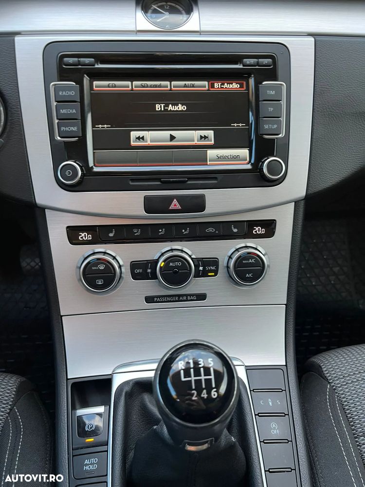 Volkswagen Passat CC - 12
